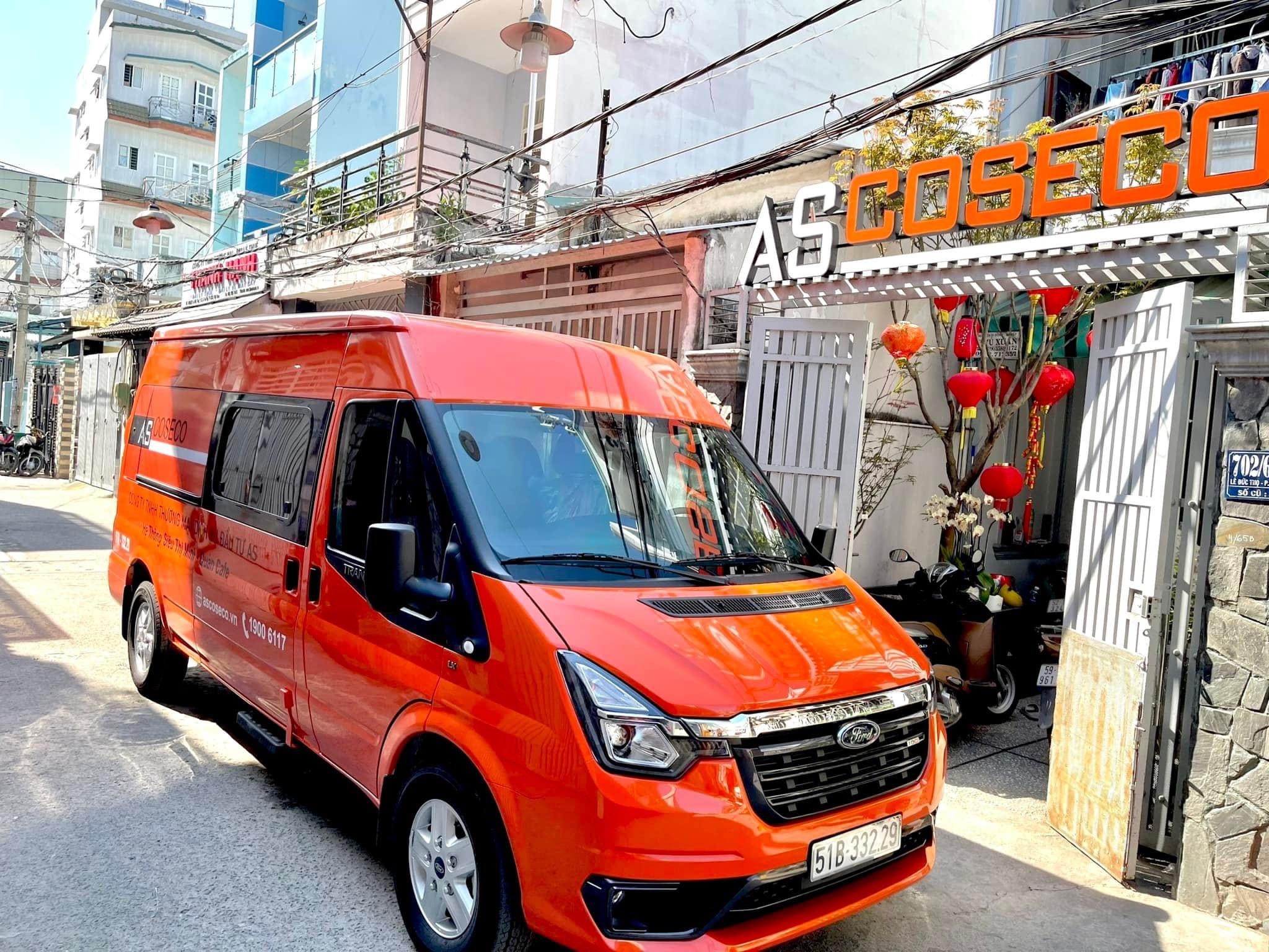 Ford Transit Van 3 Chỗ 6 Chỗ